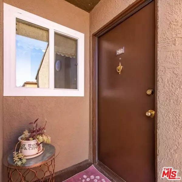 Tarzana, CA 91356,18350 Hatteras ST #262