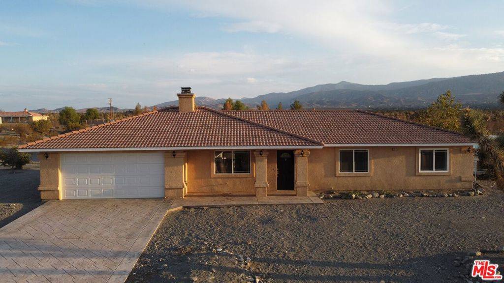 2625 Calaveras RD, Pinon Hills, CA 92372