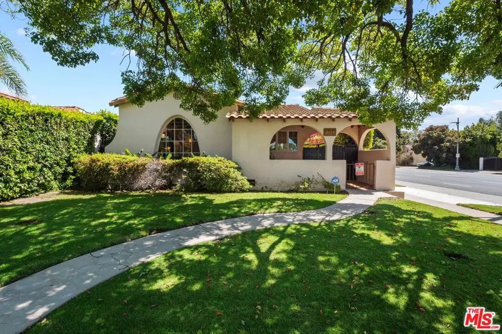 Los Angeles, CA 90025,2150 Malcolm AVE