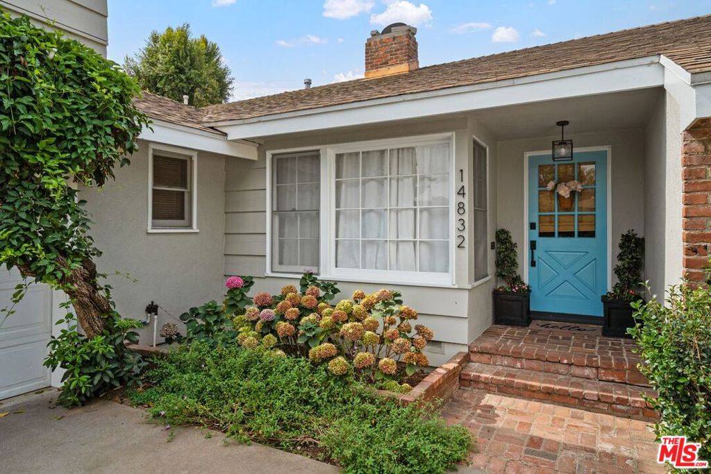14832 W Sunset BLVD, Pacific Palisades, CA 90272