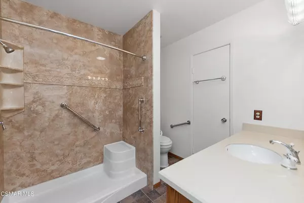 Oxnard, CA 93036,246 W Vineyard AVE #2