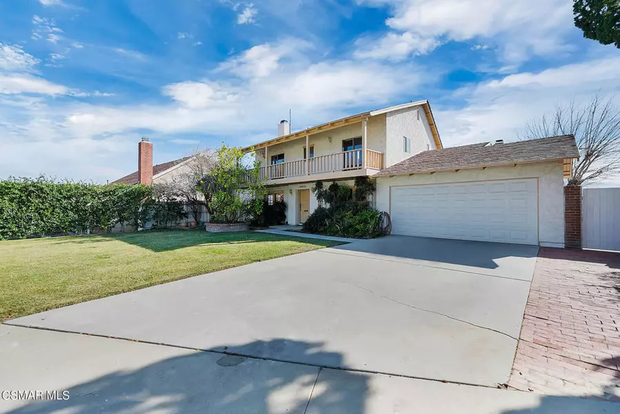 16832 La Veda AVE, Canyon Country, CA 91387
