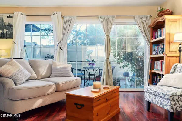 Agoura Hills, CA 91301,28614 Conejo View DR