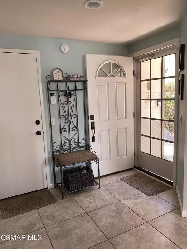 Simi Valley, CA 93063,2748 Lemon DR