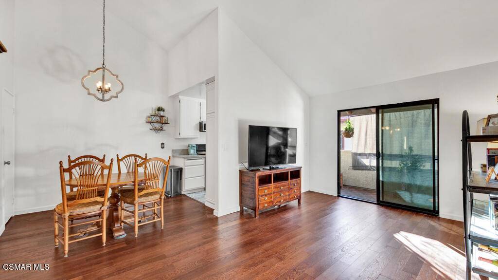 Canyon Country, CA 91387,18012 Saratoga WAY #530