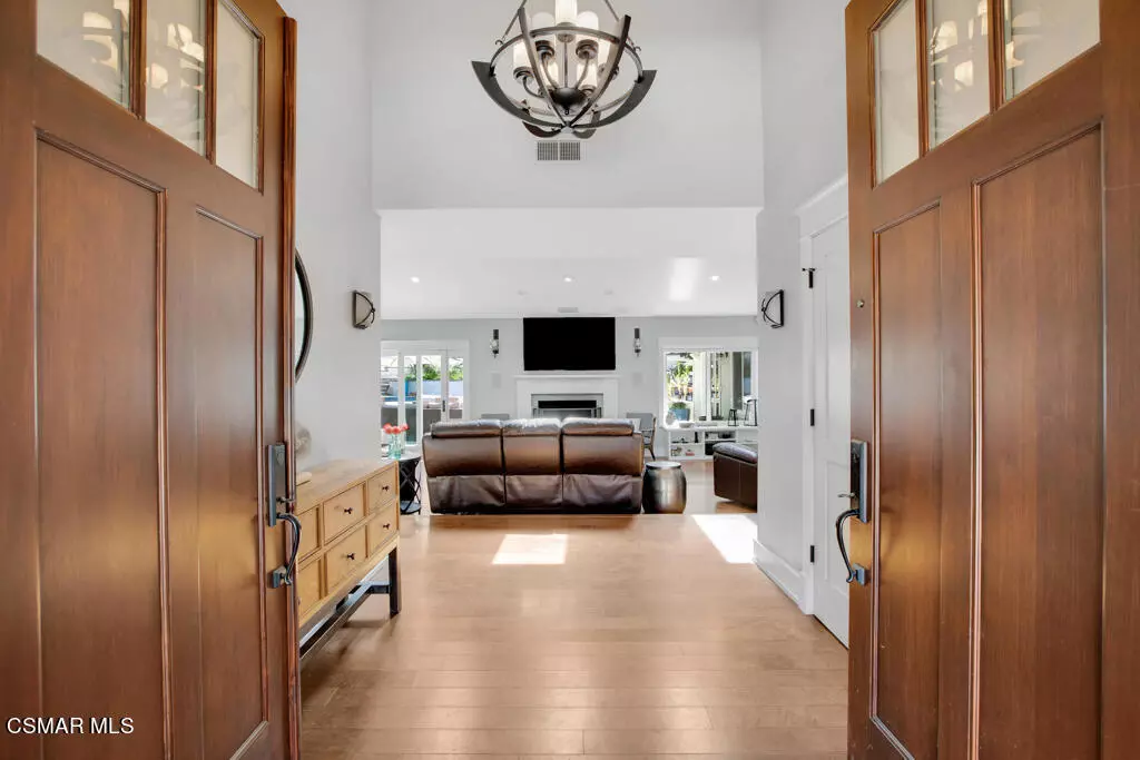 Westlake Village, CA 91361,31704 Blue Meadow LN