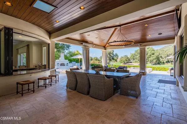 Thousand Oaks, CA 91361,988 W Stafford RD