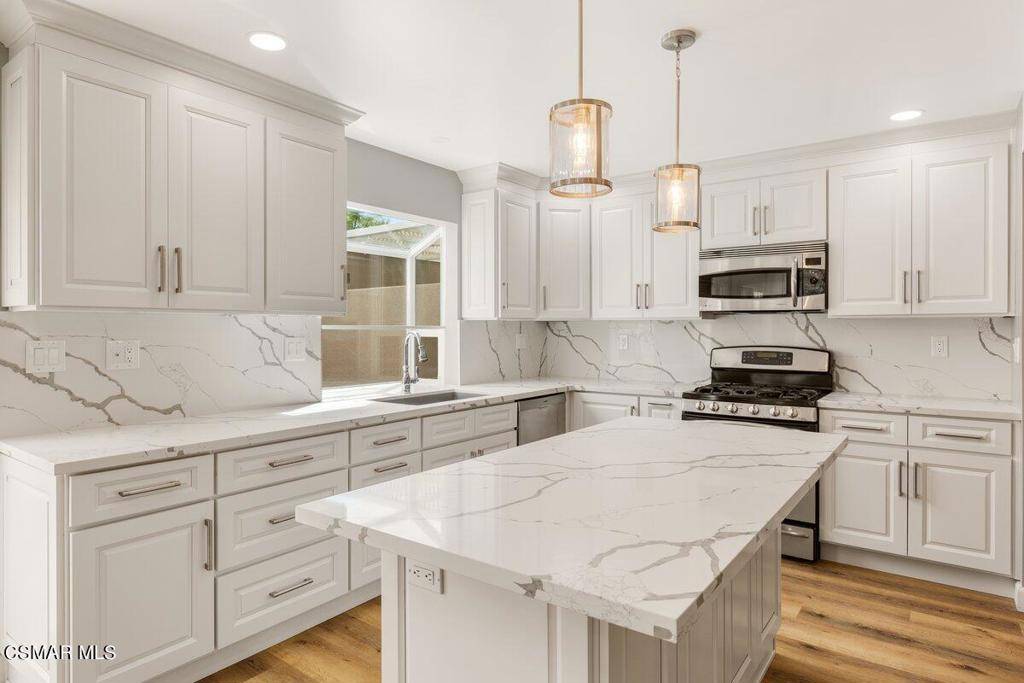 17746 Devonshire ST #3, Northridge, CA 91325