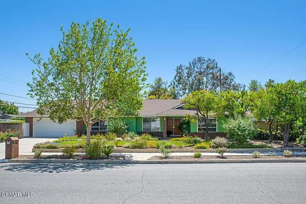 8 Stratford ST, Thousand Oaks, CA 91360