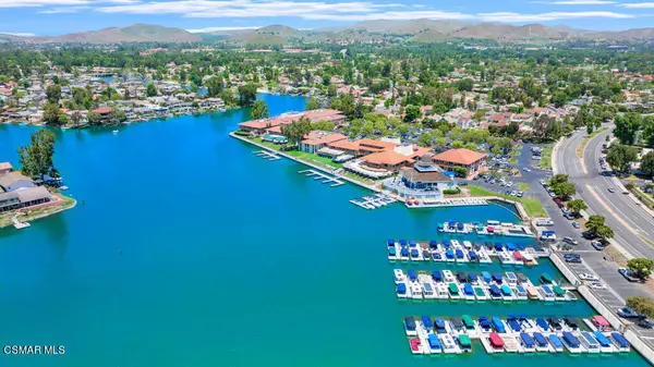 Westlake Village, CA 91361,32068 Waterside LN