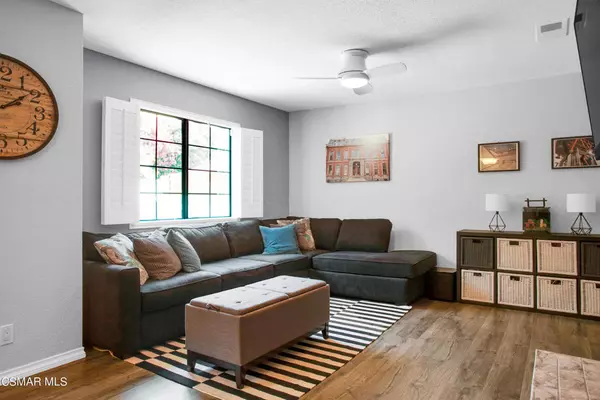 Agoura Hills, CA 91301,29610 Windsong LN