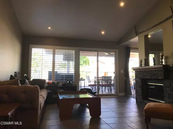 Moorpark, CA 93021,13537 Shady Point DR