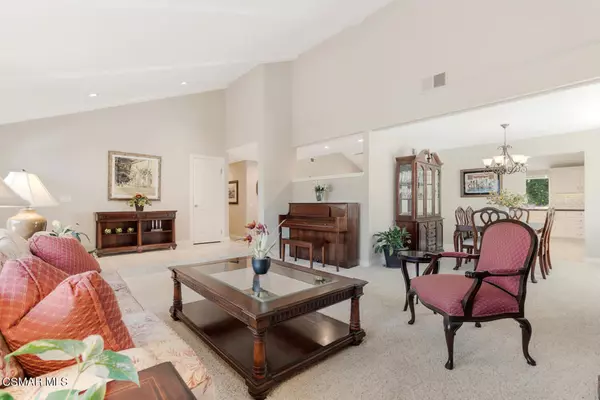 Agoura Hills, CA 91301,28920 Canmore ST