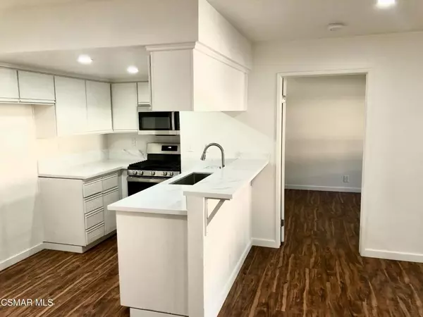Pacoima, CA 91331,12601 Van Nuys BLVD #126