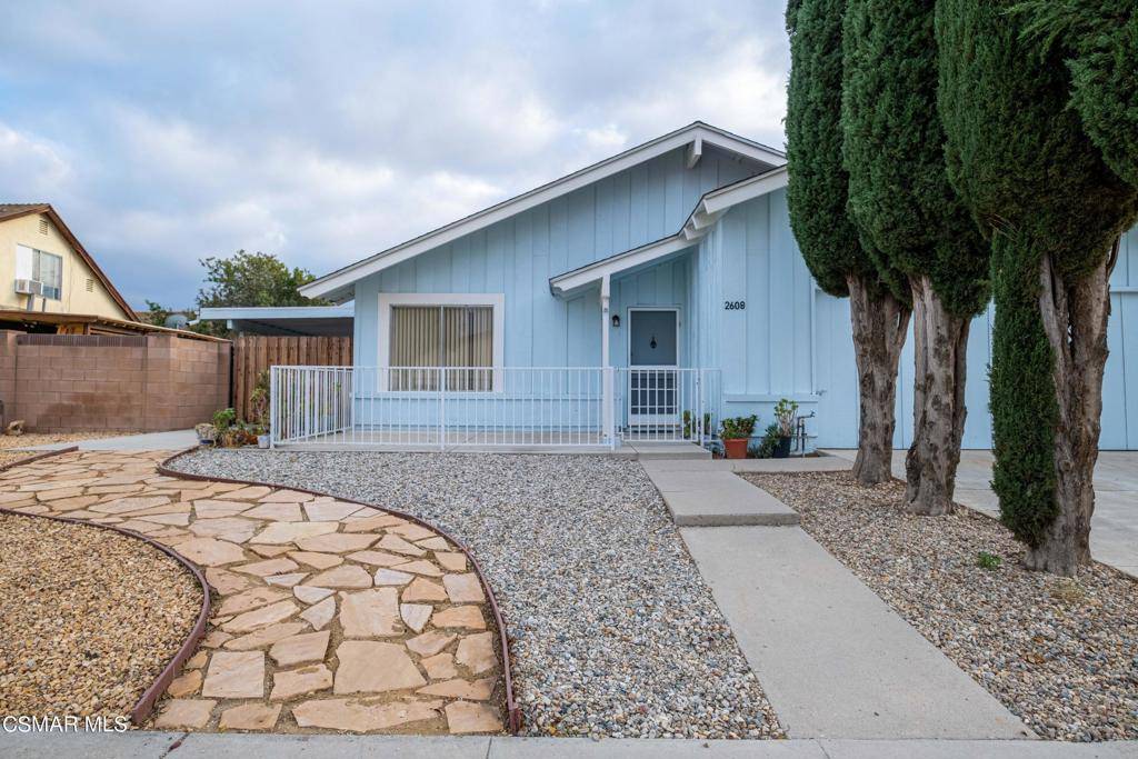 2608 E Woodrow AVE, Simi Valley, CA 93065