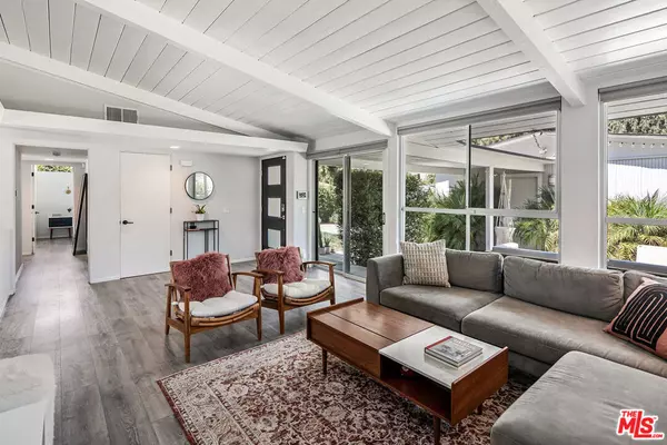 Woodland Hills, CA 91364,22846 Calabash ST