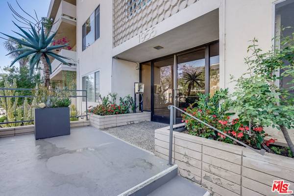 1955 TAMARIND AVE #13, Los Angeles, CA 90068