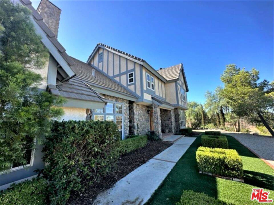 34880 Via Famero DR, Acton, CA 93510