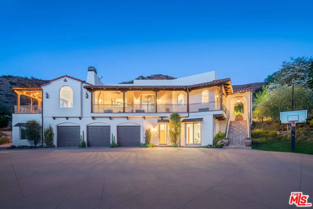 Agoura, CA 91301,2314 Waring DR
