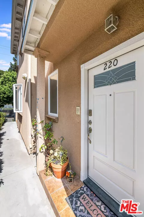 El Segundo, CA 90245,220 W Imperial AVE