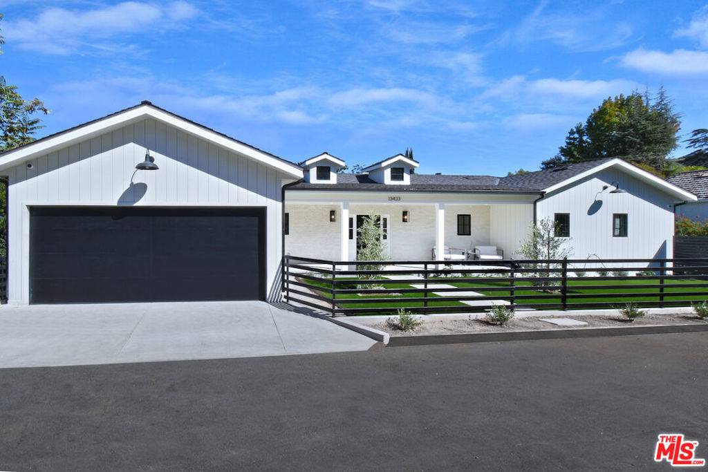 13433 Galewood ST, Sherman Oaks, CA 91423