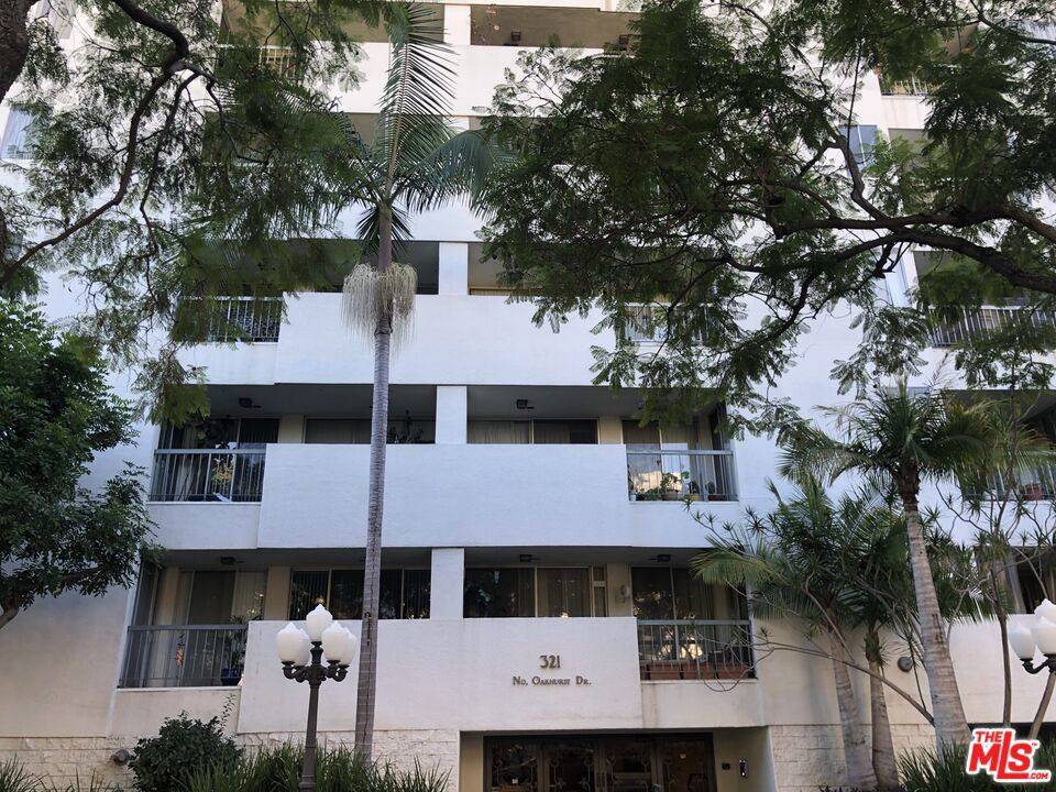 321 N Oakhurst DR #601, Beverly Hills, CA 90210