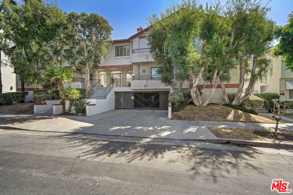 Studio City, CA 91604,4370 Troost AVE #201