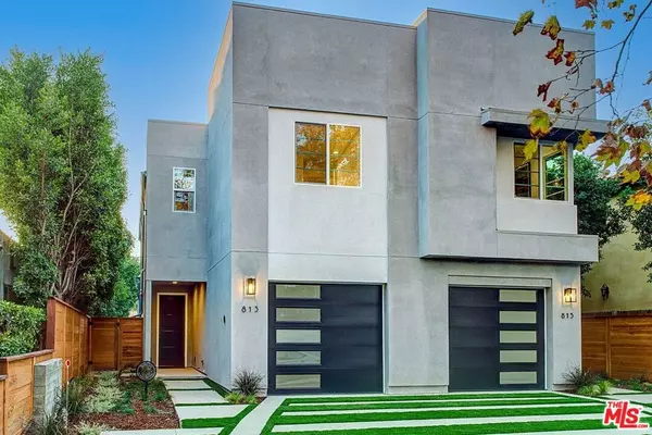 Los Angeles, CA 90038,813 N Orange DR