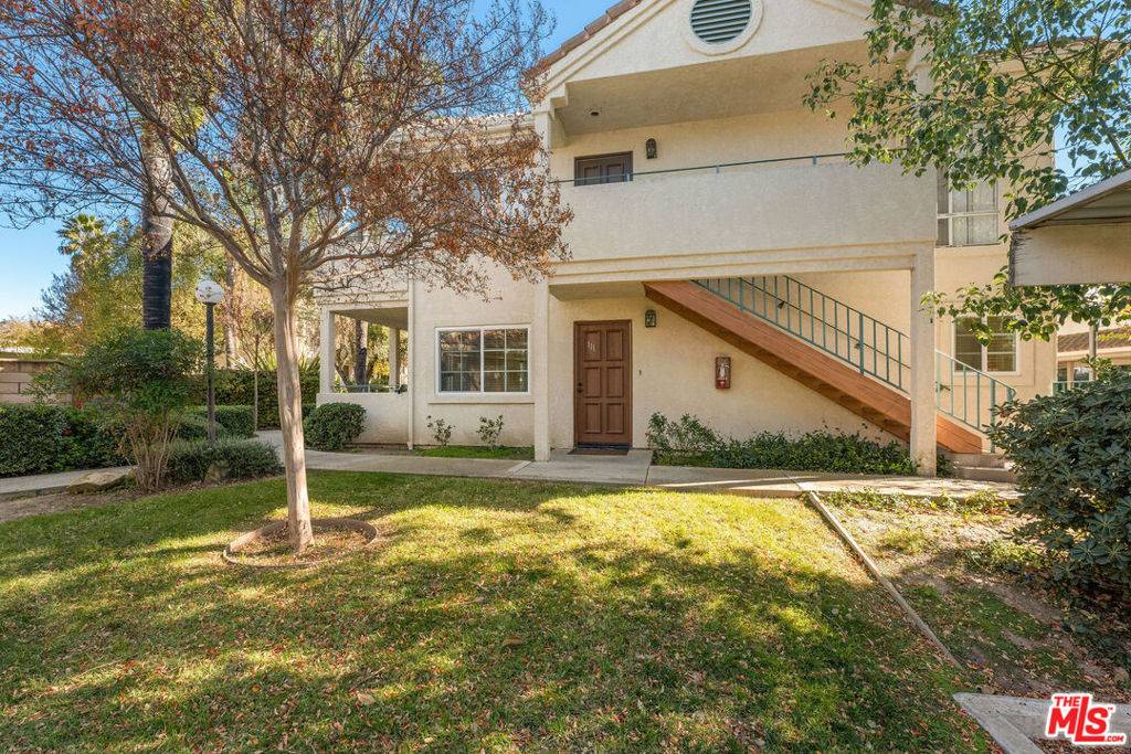 Calabasas, CA 91302,4201 Las Virgenes RD #111
