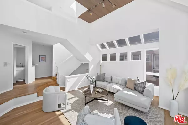 Marina Del Rey, CA 90292,5510 Pacific AVE