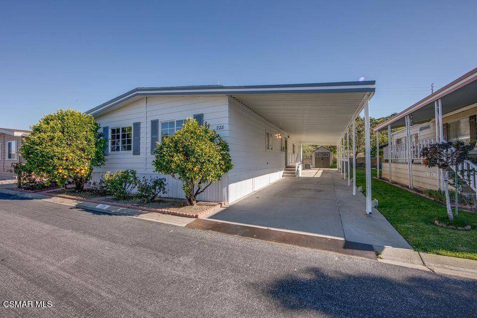 Moorpark, CA 93021,15750 Arroyo DR #228