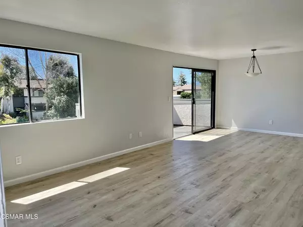 Moorpark, CA 93021,151 Majestic CT #706