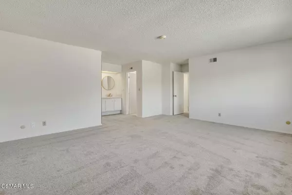 Simi Valley, CA 93065,2392 E Alden ST