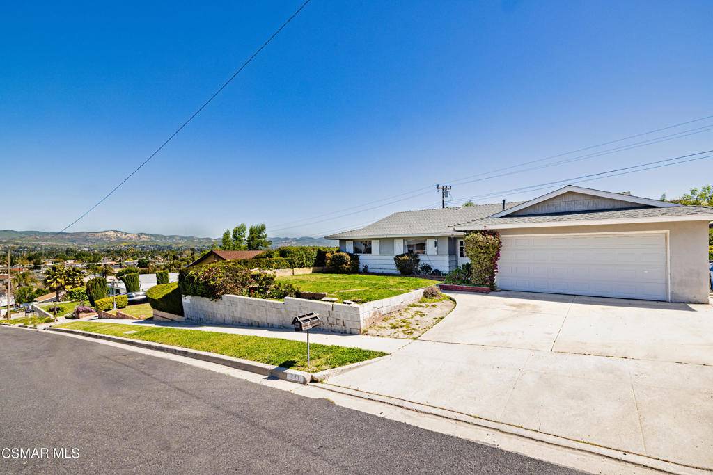 848 Moffatt CIR, Simi Valley, CA 93065