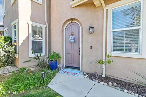 Simi Valley, CA 93065,890 Lindamere CT