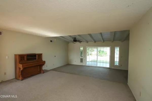 Granada Hills, CA 91344,11552 Gothic AVE