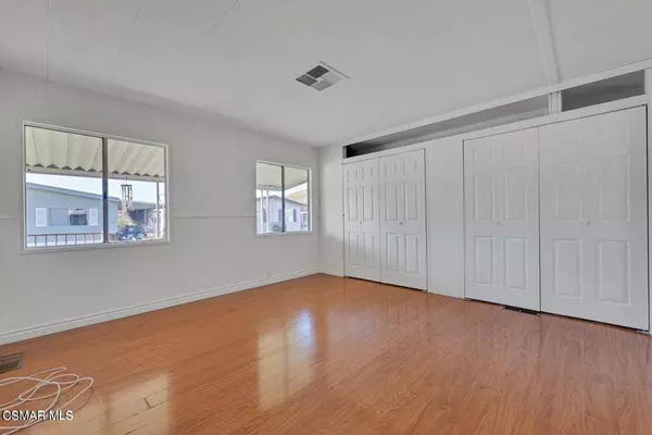 Moorpark, CA 93021,15750 Arroyo DR #106