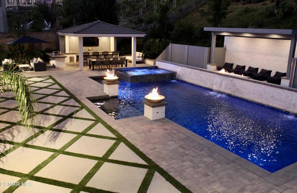 7340 Rocky Top CT, Moorpark, CA 93021