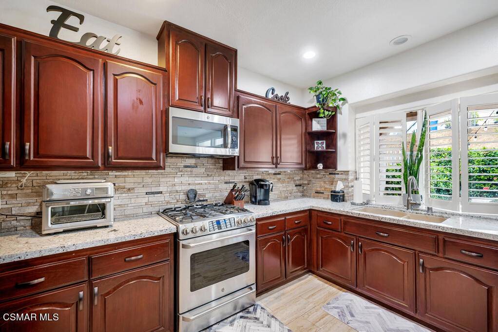Newbury Park, CA 91320,1092 Mountain Oak PL