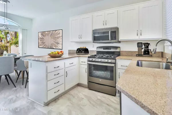 Moorpark, CA 93021,11727 Villageview CT
