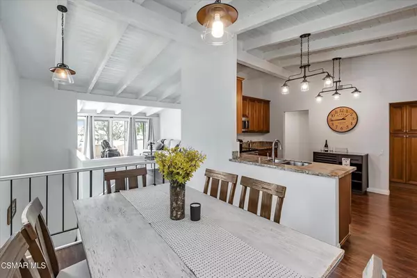 Thousand Oaks, CA 91360,942 Woodlawn DR