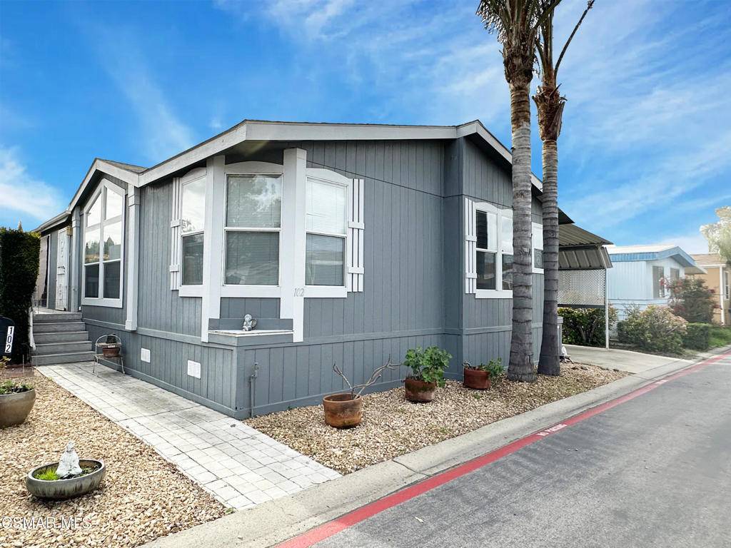 102 Camino Algarve #102, Camarillo, CA 93012