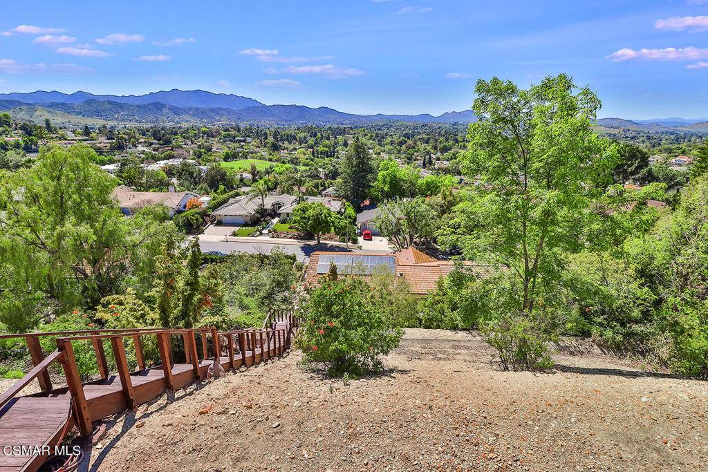Thousand Oaks, CA 91362,1364 Roselawn AVE