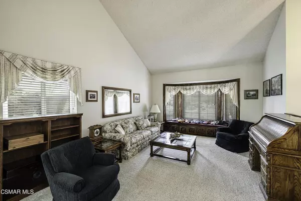 Simi Valley, CA 93065,2752 Bitternut CIR
