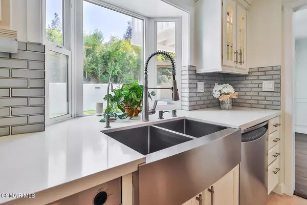 Agoura Hills, CA 91301,28636 Quaint ST