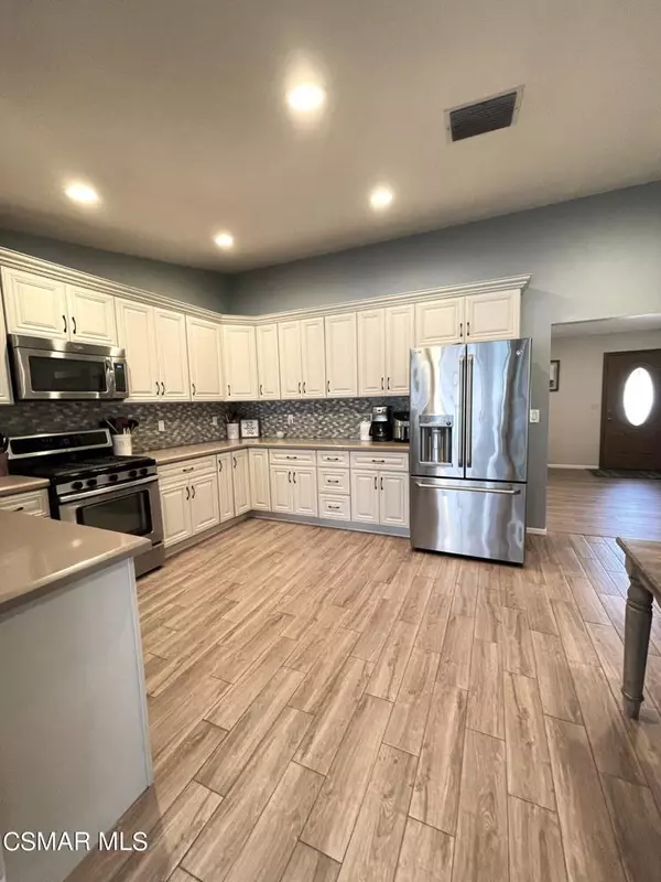 Moorpark, CA 93021,6404 N Amherst ST