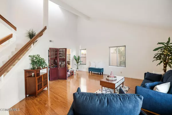 Moorpark, CA 93021,12319 Willow Hill DR