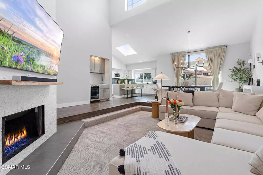 Newbury Park, CA 91320,568 Spyglass LN