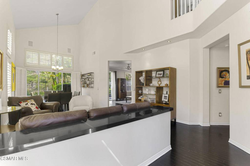 Thousand Oaks, CA 91362,3123 Foxtail CT