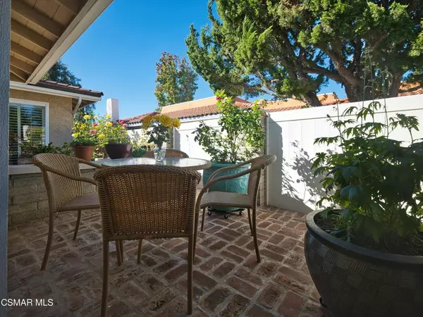 Westlake Village, CA 91361,2210 Portola LN